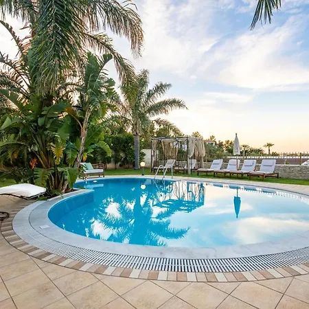 Pandora Villas